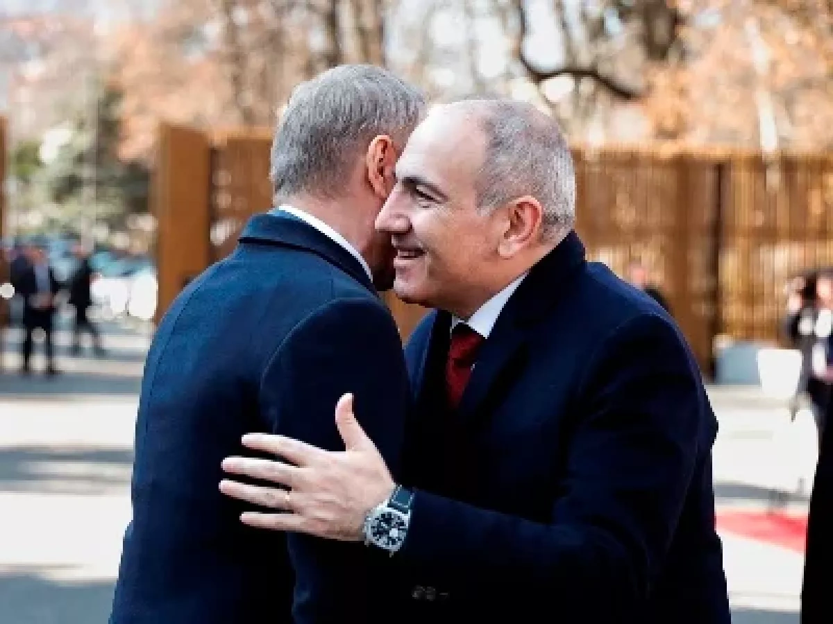 Armenian, Polish PMs focus on trade, reforms, peace initiatives