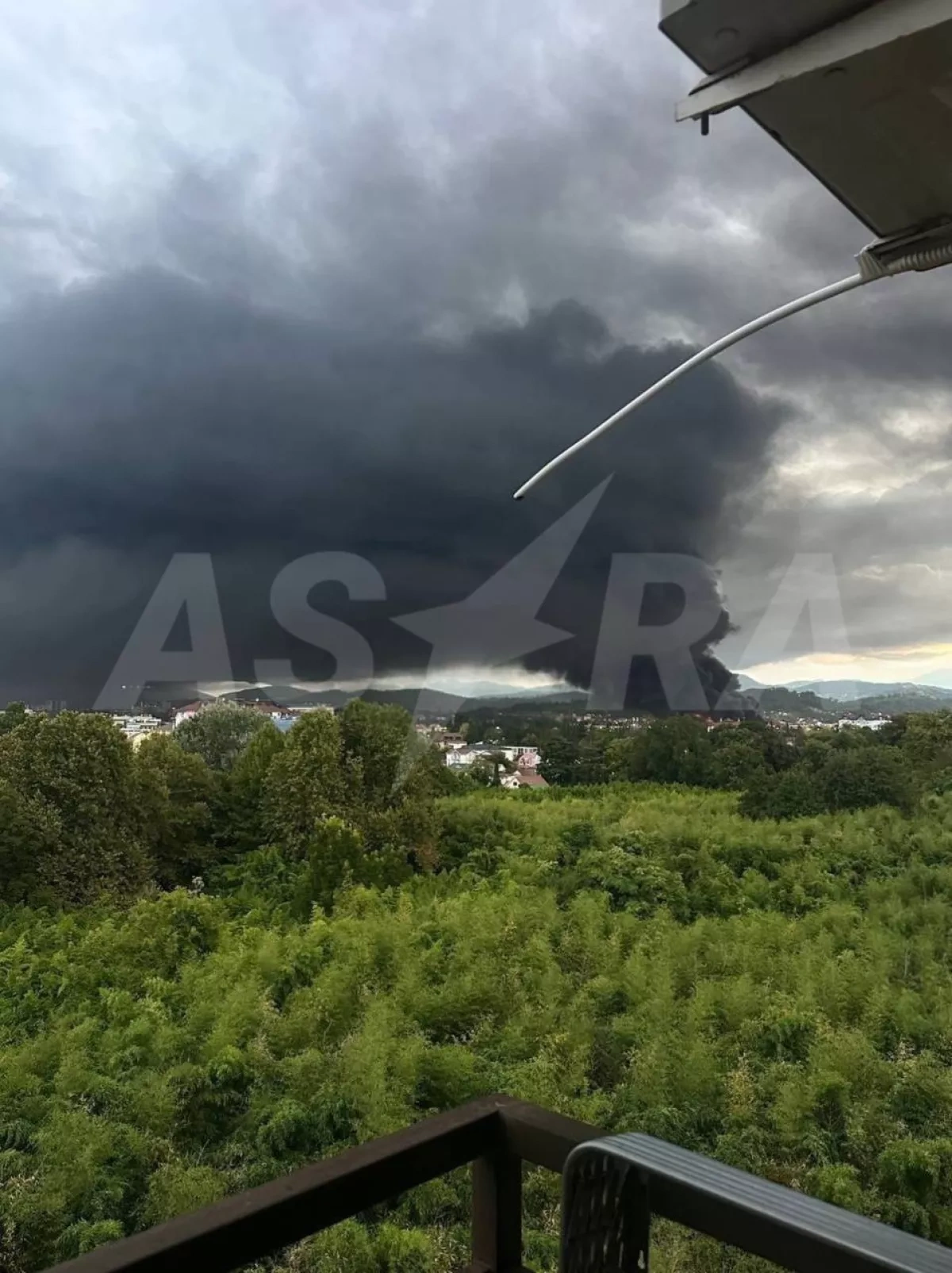 Black smoke covers Russia’s Sochi after attack on oil depot PHOTO / VIDEO
