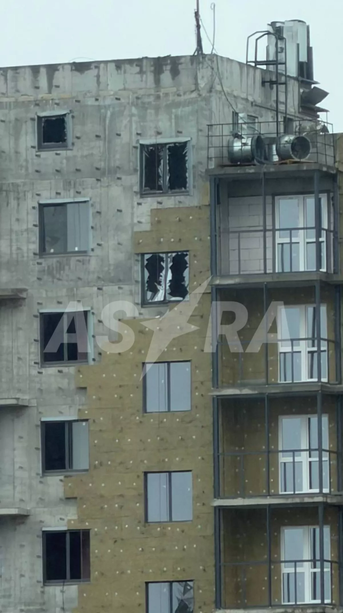 Media: Fire breaks out in Moscow region apartment building after drone debris fall PHOTO/VIDEO