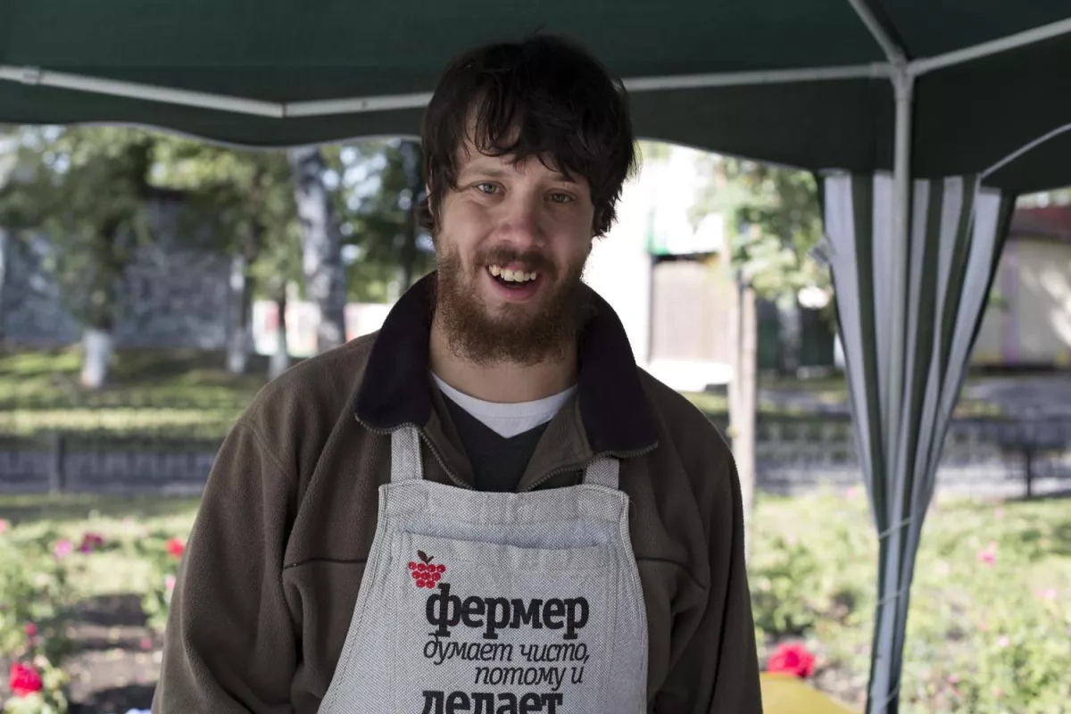 American “Happy Milkman” says his family faces deportation from Russia VIDEO