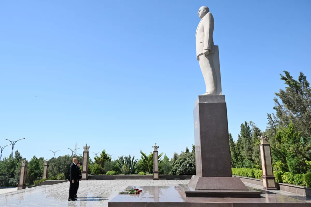 President Aliyev, first lady visit Azerbaijan’s Navy, inspect naval capabilities PHOTO