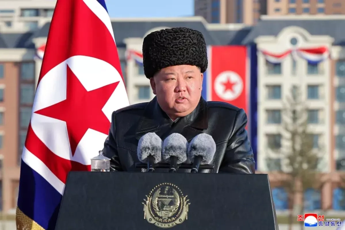 Kim Jong Un opens homes for families of soldiers lost in Ukraine war PHOTO