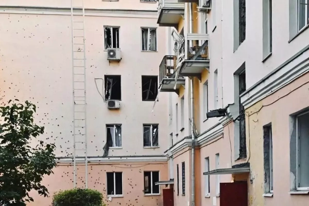 Drone crashes into apartment building in Russia, sparking fire