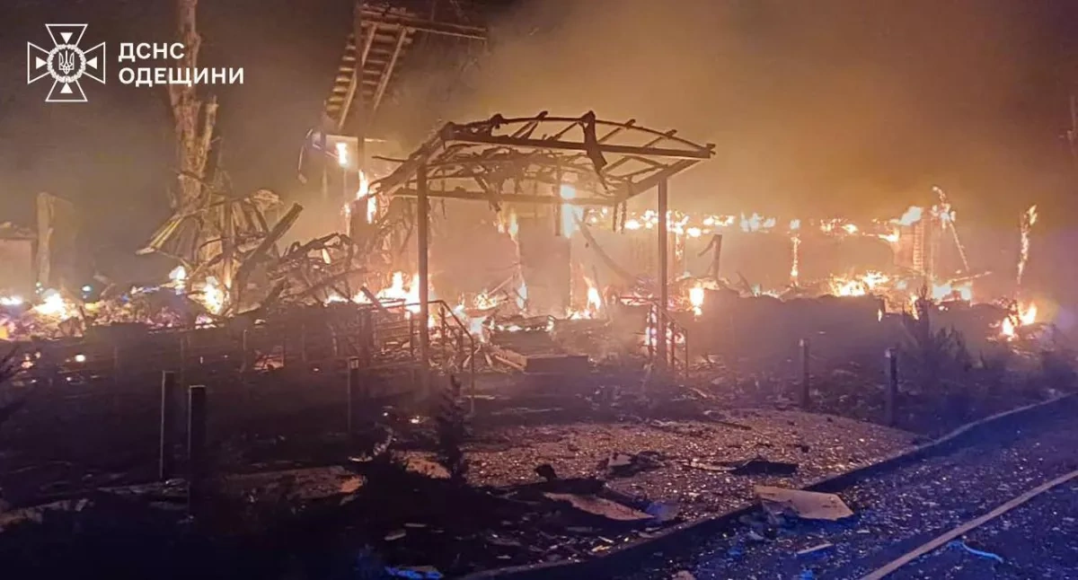 Russia targets Ukraine's Kharkiv, Odesa and Dnepropetrovsk in deadly attacks photo
