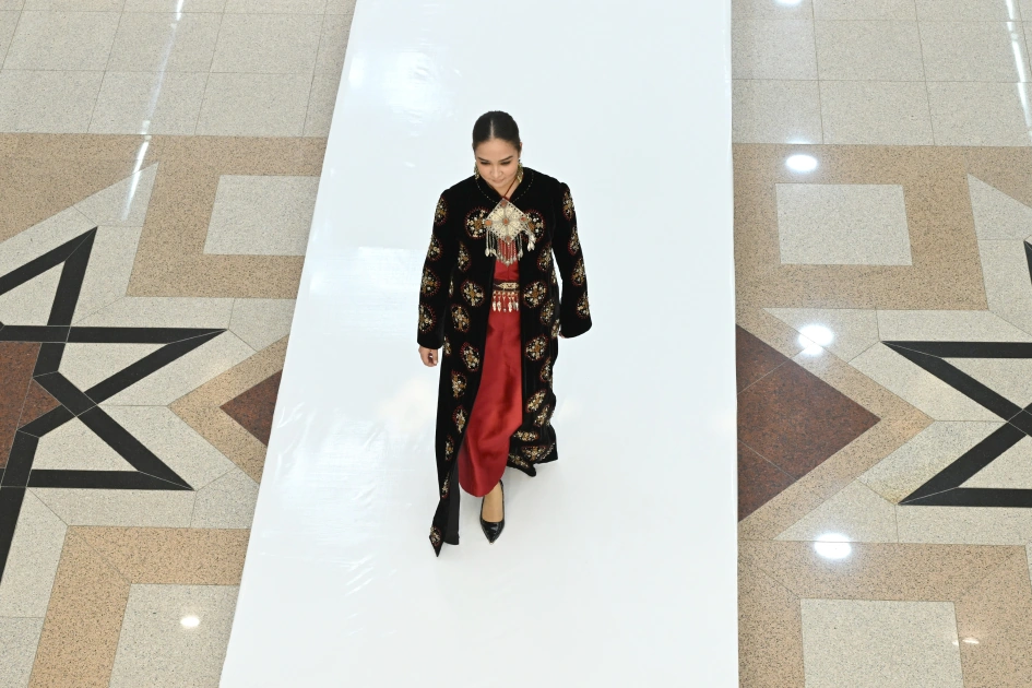 Heydar Aliyev Foundation VP Leyla Aliyeva visits Turkmen Carpet Museum in Ashgabat (PHOTO)