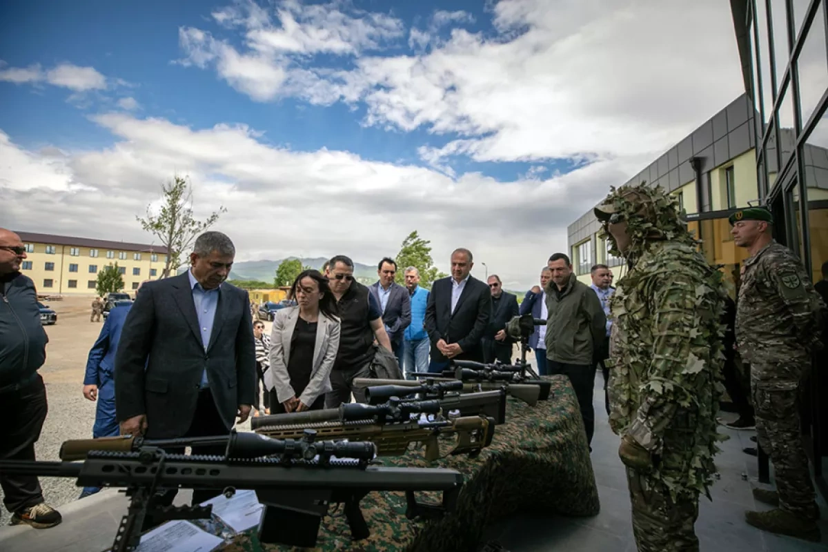 Azerbaijani defence chief visits Georgian special operations base in Mukhrovani PHOTO