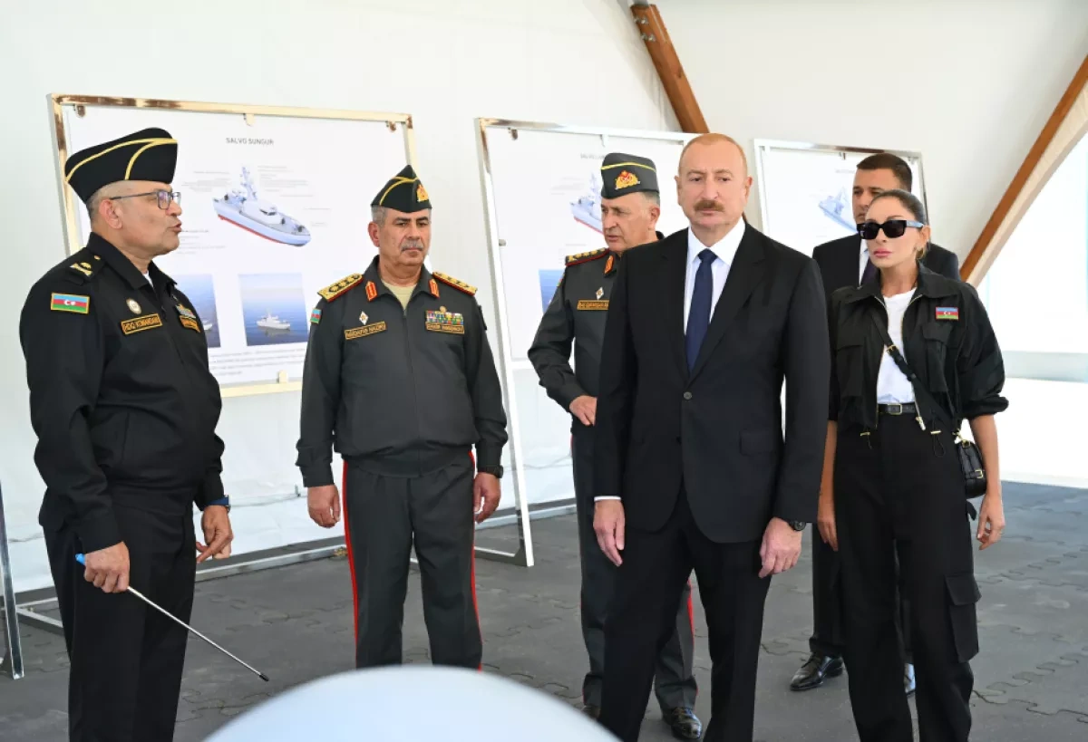 President Aliyev, first lady visit Azerbaijan’s Navy, inspect naval capabilities PHOTO
