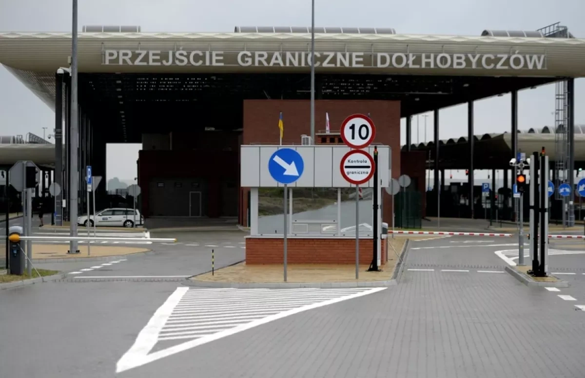 Grenade sparks evacuation at Polish–Ukrainian border checkpoint