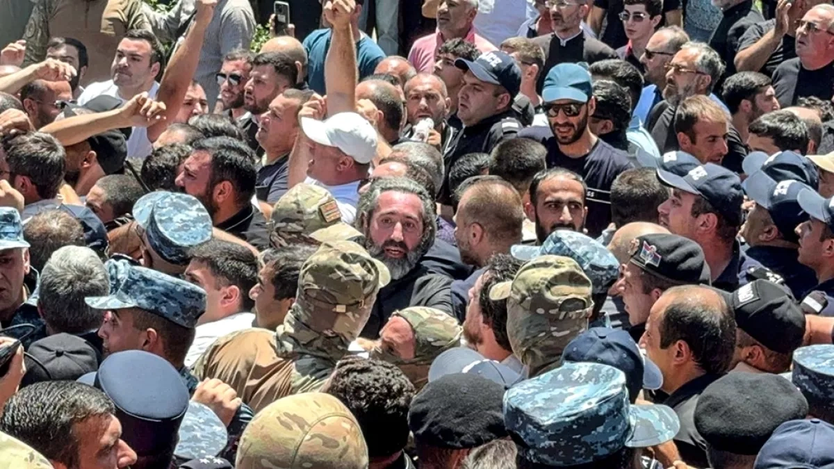 Security emerges as top concern for Armenians, survey finds