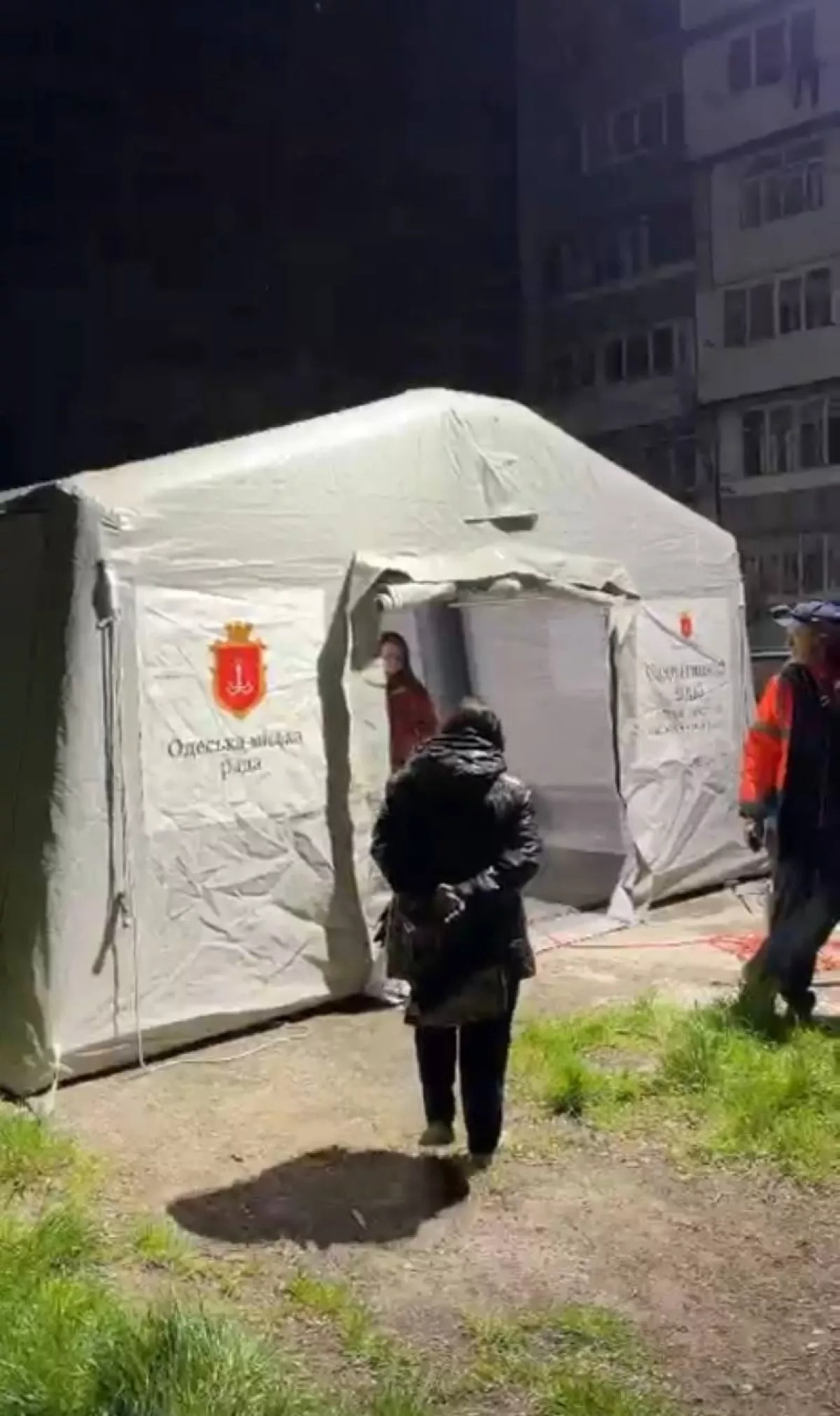 Russian night attacks on Odesa leave 16 injured, cause widespread damage PHOTO