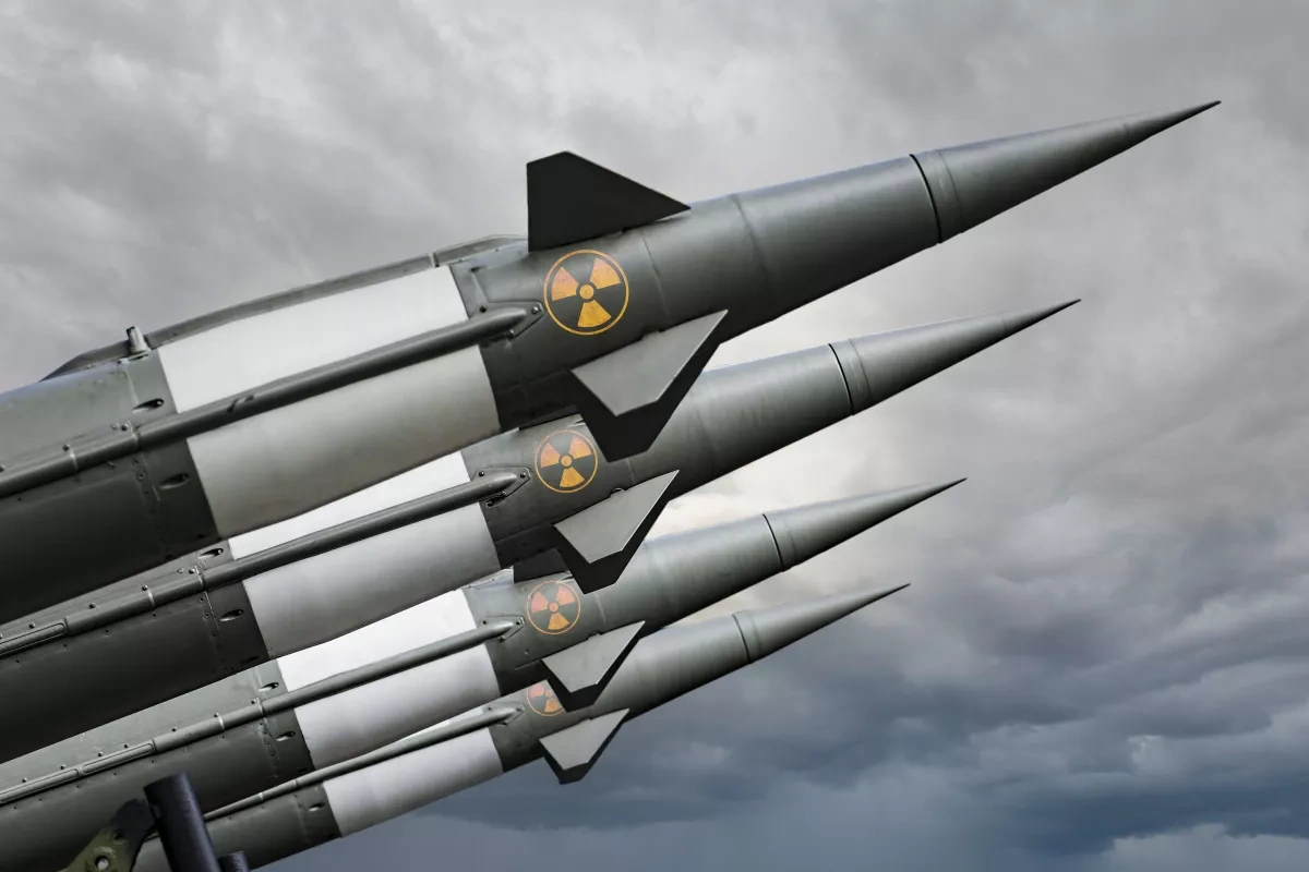 Politico: Europe explores nuclear deterrent as “insurance” against Russia
