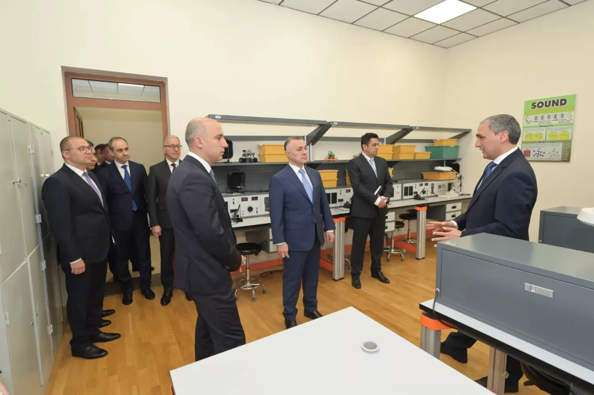 Azerbaijani ministers visit Karabakh University Clinic PHOTO