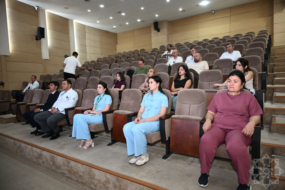 Azerbaijani journalists review work of Uzbekistan’s Children’s Medical Center (PHOTO)
