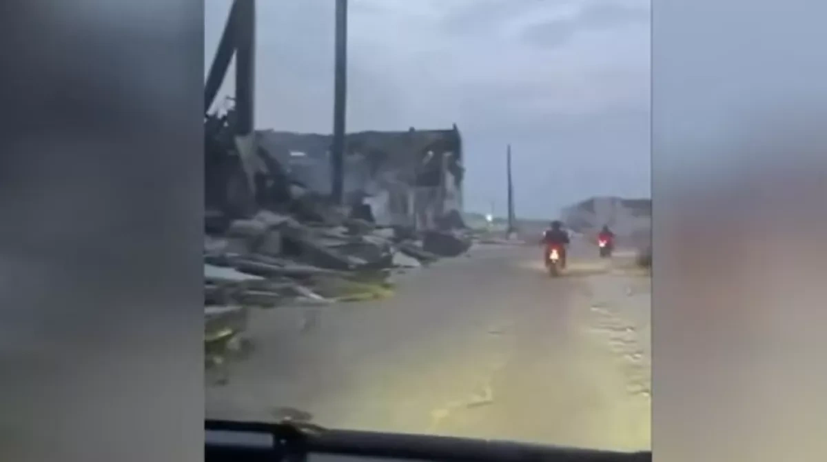 Russian forces hit Roshen infrastructure near Kyiv VIDEO