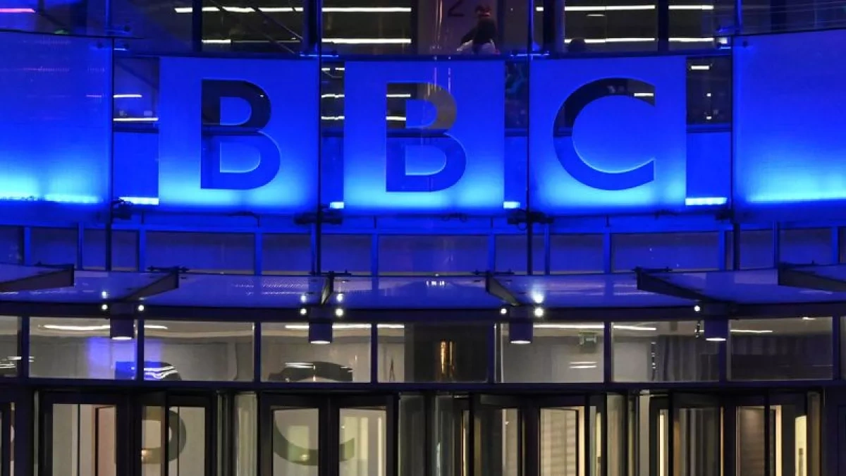 BBC ends long wave radio service after nearly century