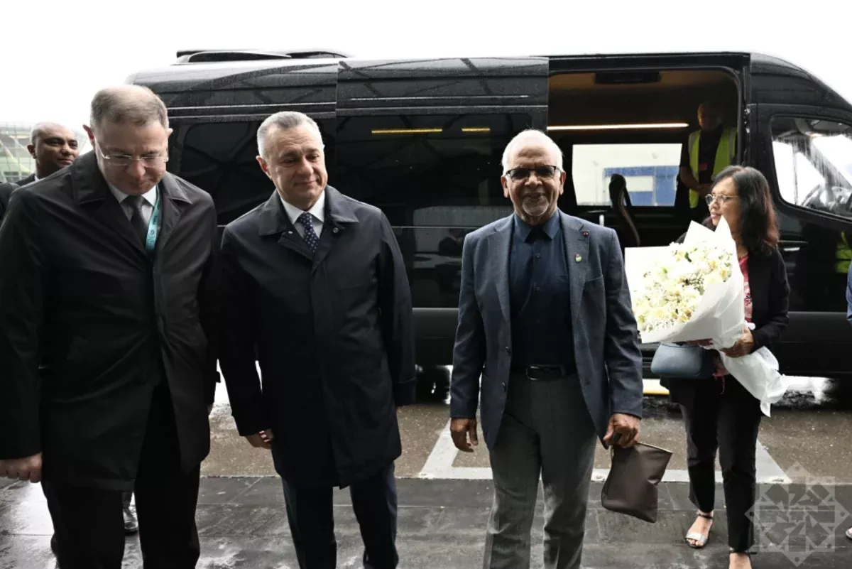 Mauritian president arrives in Azerbaijan for WUF13 participation