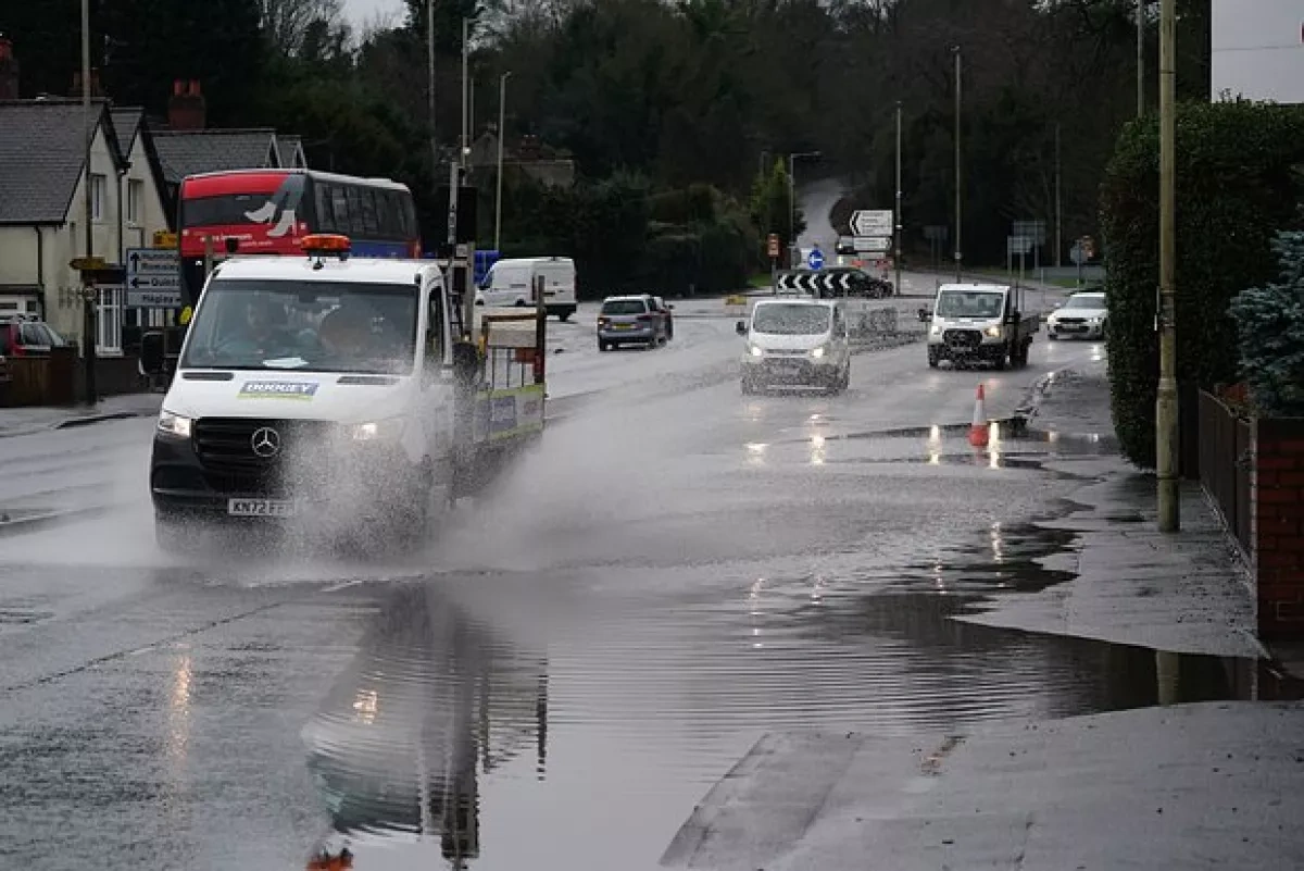 Storm Dave leaves thousands without power across Britain