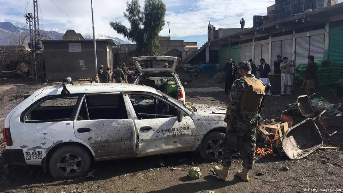 Seven killed, dozens injured in market blast in Pakistan’s Bannu VIDEO