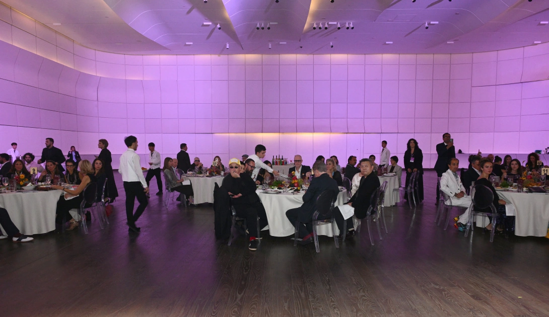 Heydar Aliyev Foundation VP Leyla Aliyeva and Alena Aliyeva attend official opening of Art Weekend (PHOTO)