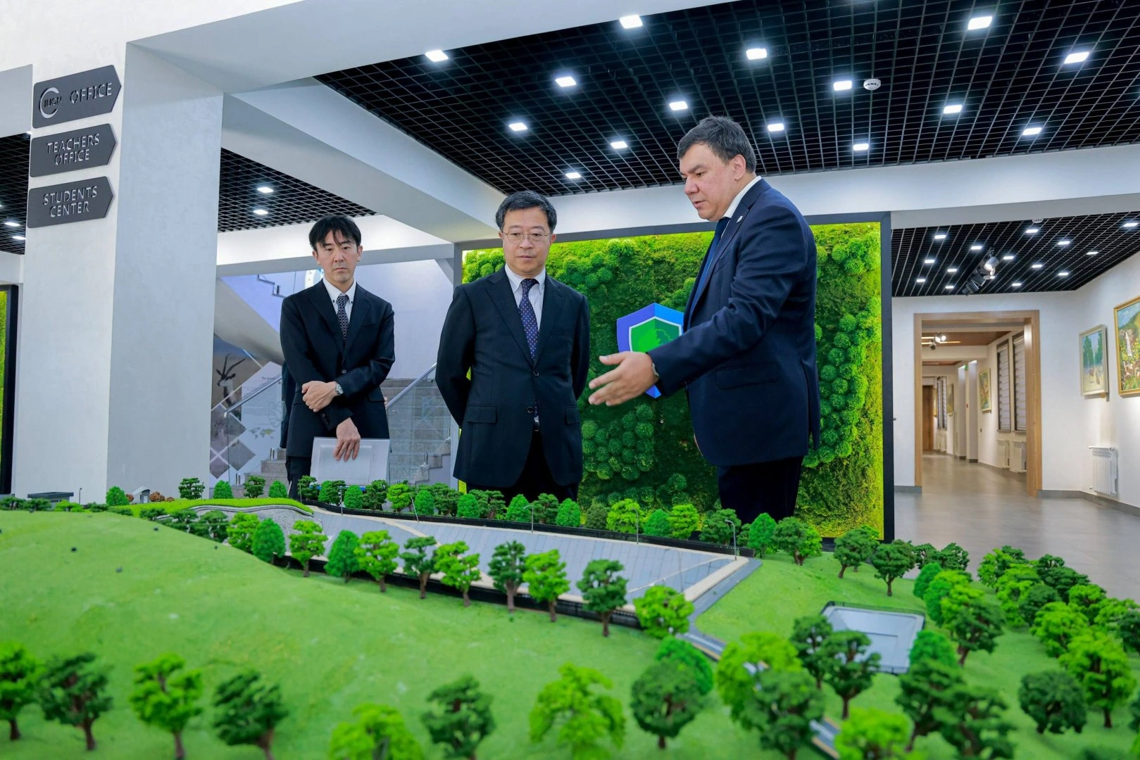 Uzbekistan, Japan discuss green tech and climate solutions partnership