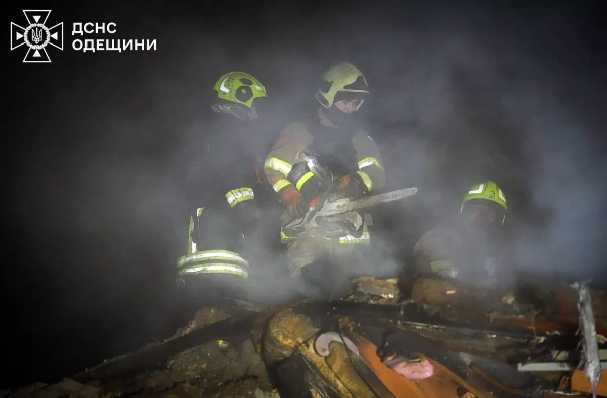 Russian drone strikes hit Ukraine overnight, civilian killed in Odesa photo