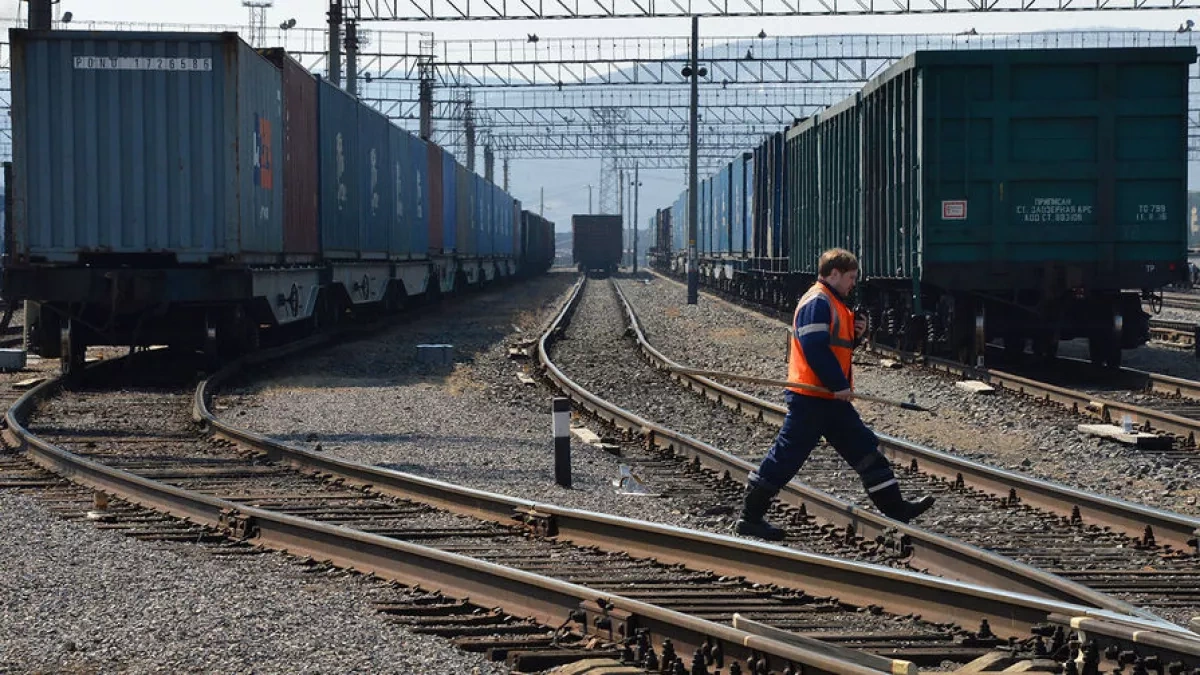 Fuel freight train derails in Tajikistan after landslide PHOTO