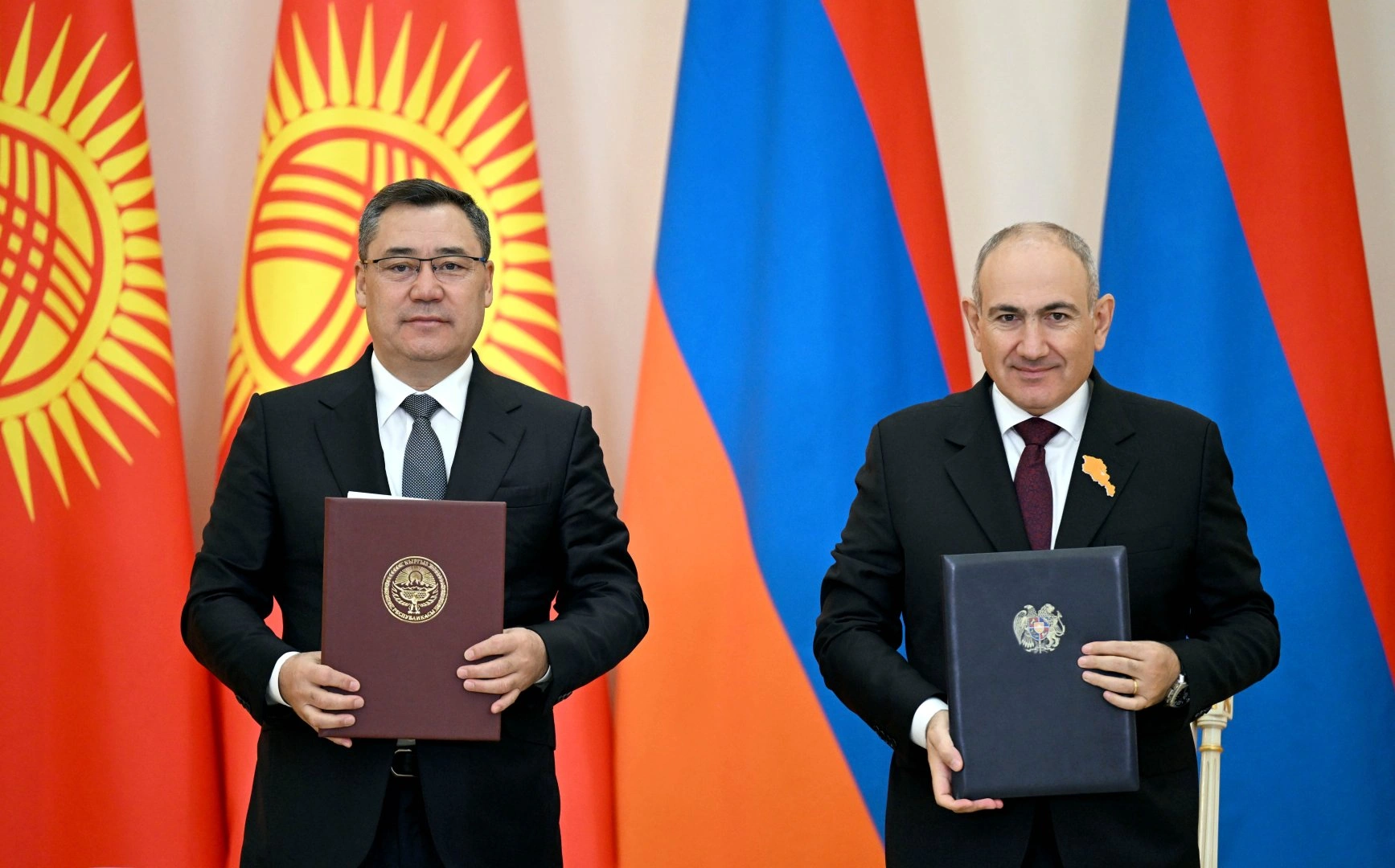 Kyrgyzstan, Armenia sign series of bilateral documents