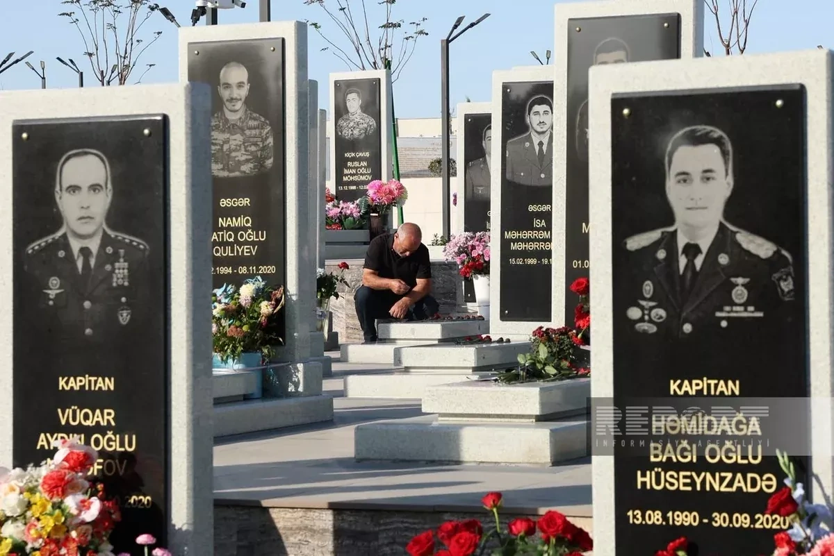 Public figures honor fallen heroes on Azerbaijan’s Remembrance Day PHOTO