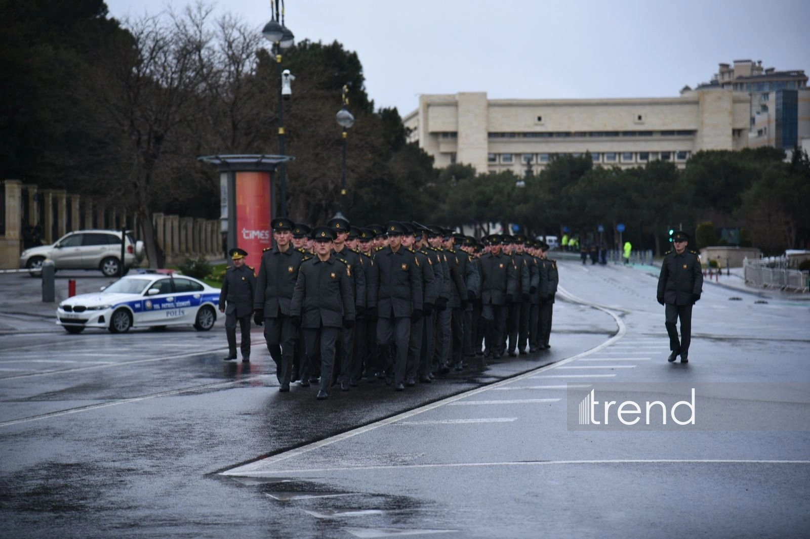 Azerbaijani people honor memory of victims of 20 January tragedy (PHOTO)