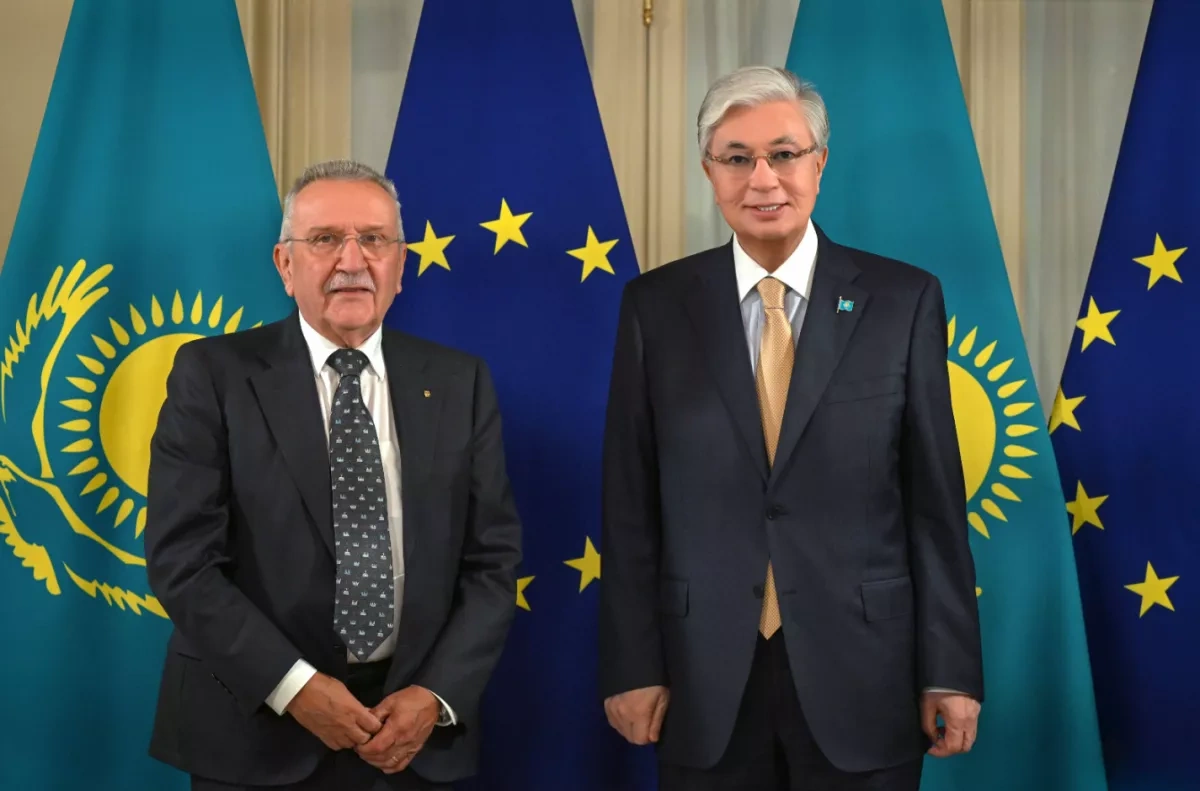 Kazakhstan discusses logistics via Azerbaijan, Caspian Sea