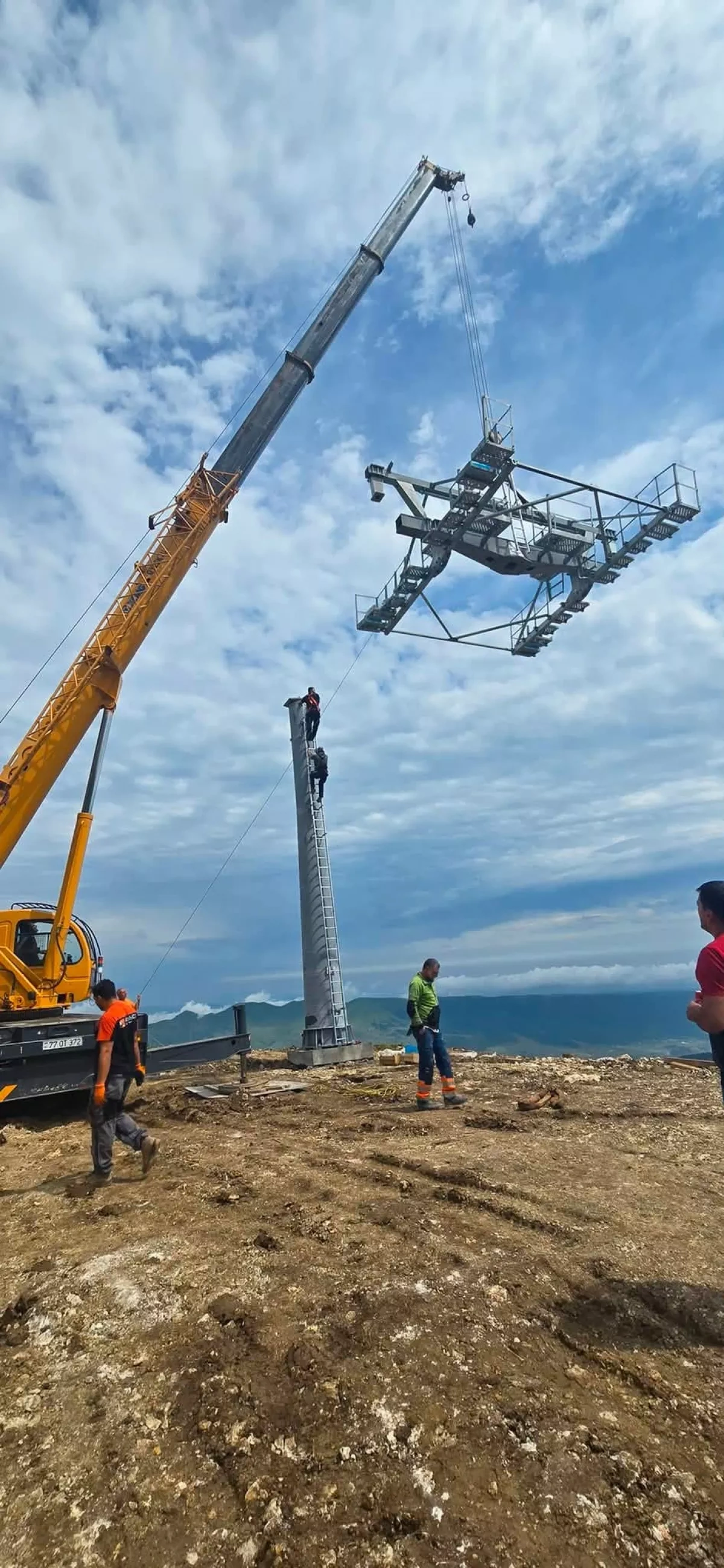 Azerbaijan builds next-generation cable car at Shahdag PHOTO