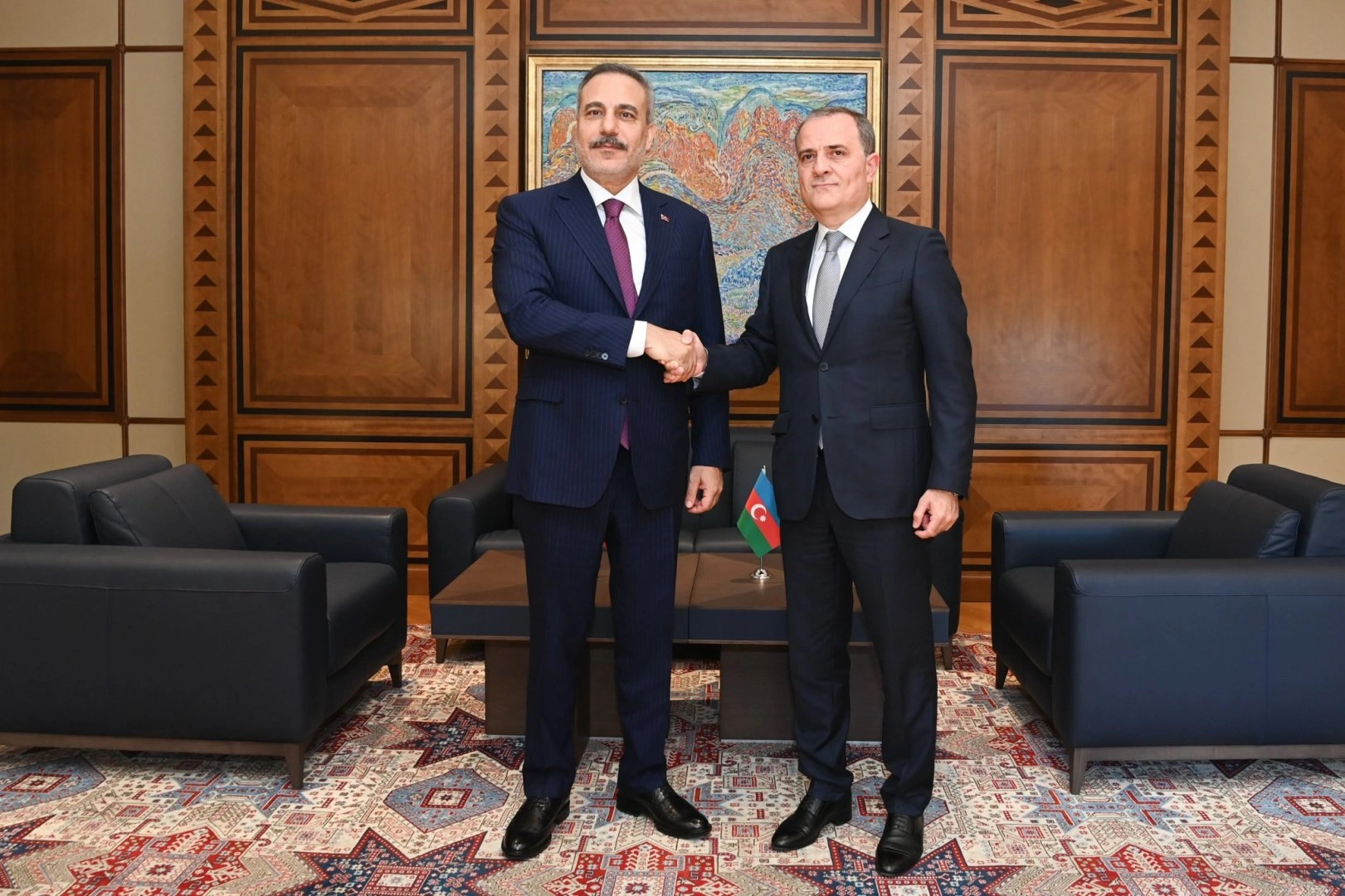 Azerbaijan, Türkiye FMs hold one-on-one meeting in Baku (PHOTO)
