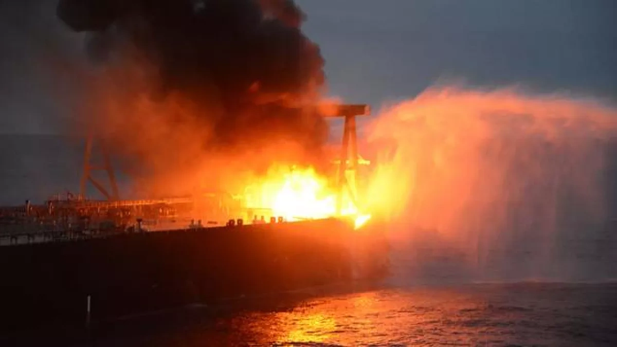 Iraqi sources say explosive boat used in tanker attack off Iraq