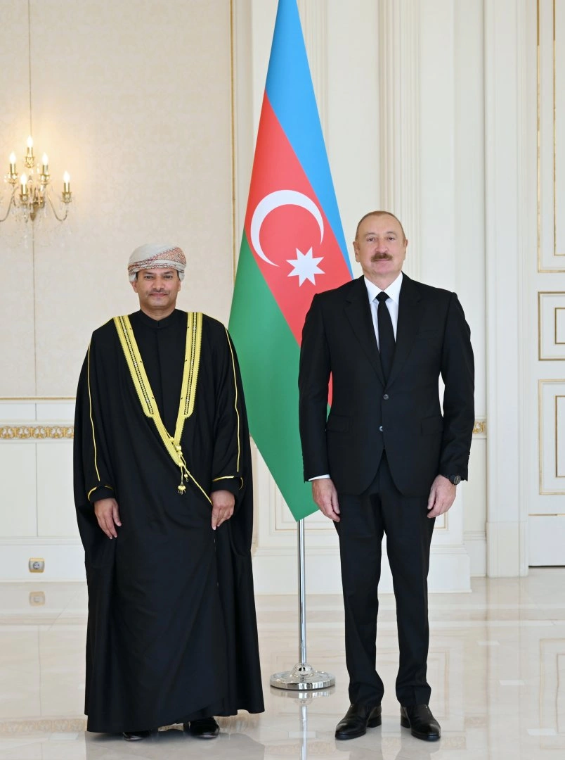 President Ilham Aliyev accepts credentials of Oman's newly appointed ambassador (PHOTO)