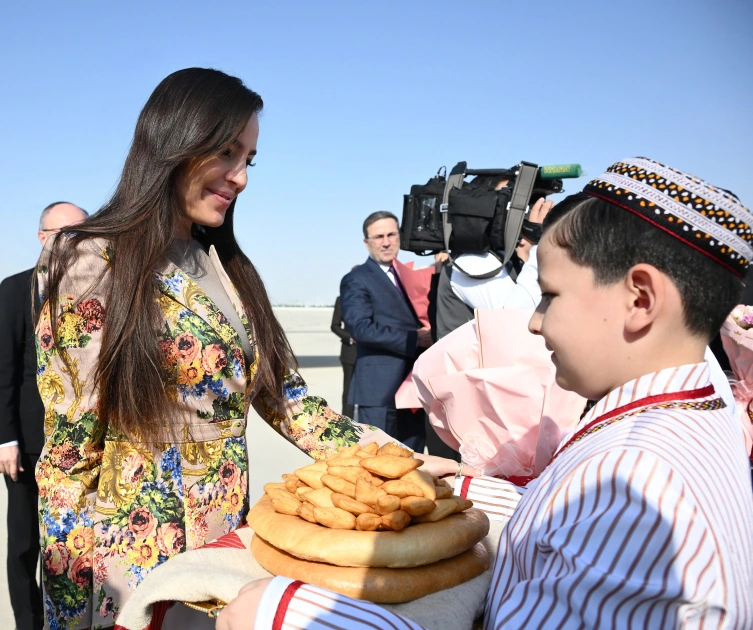 Heydar Aliyev Foundation VP Leyla Aliyeva pays visit to Turkmenistan (PHOTO)