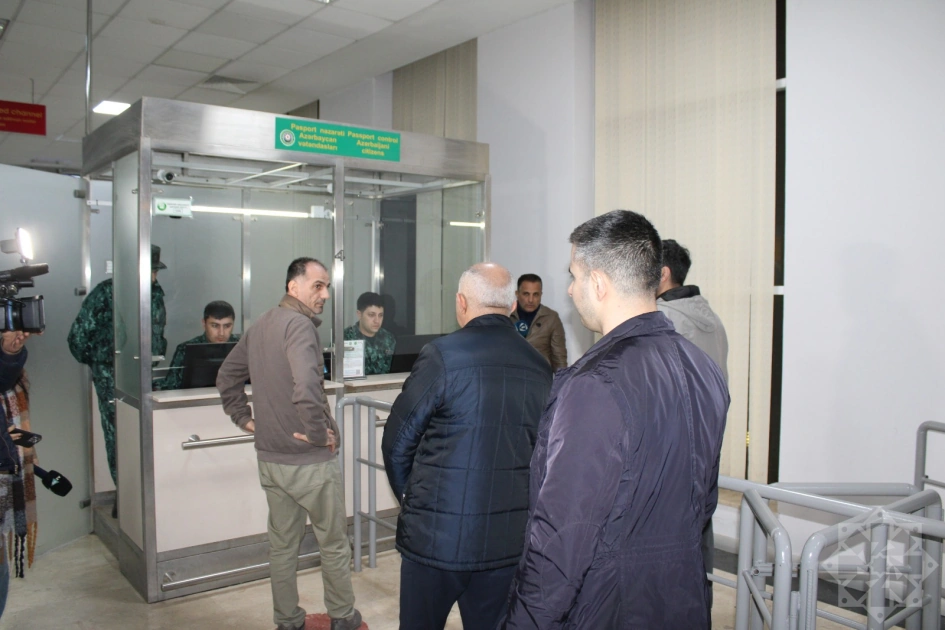 Azerbaijani diplomats evacuated from Iran