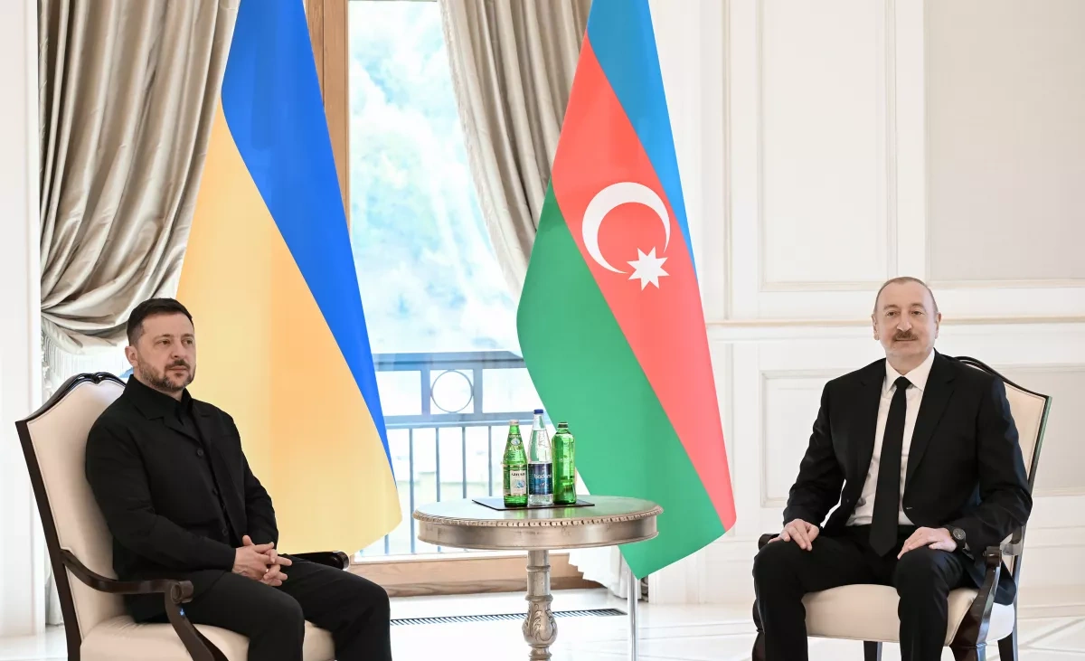 Ukrainian president arrives in Azerbaijan for working visit photo
