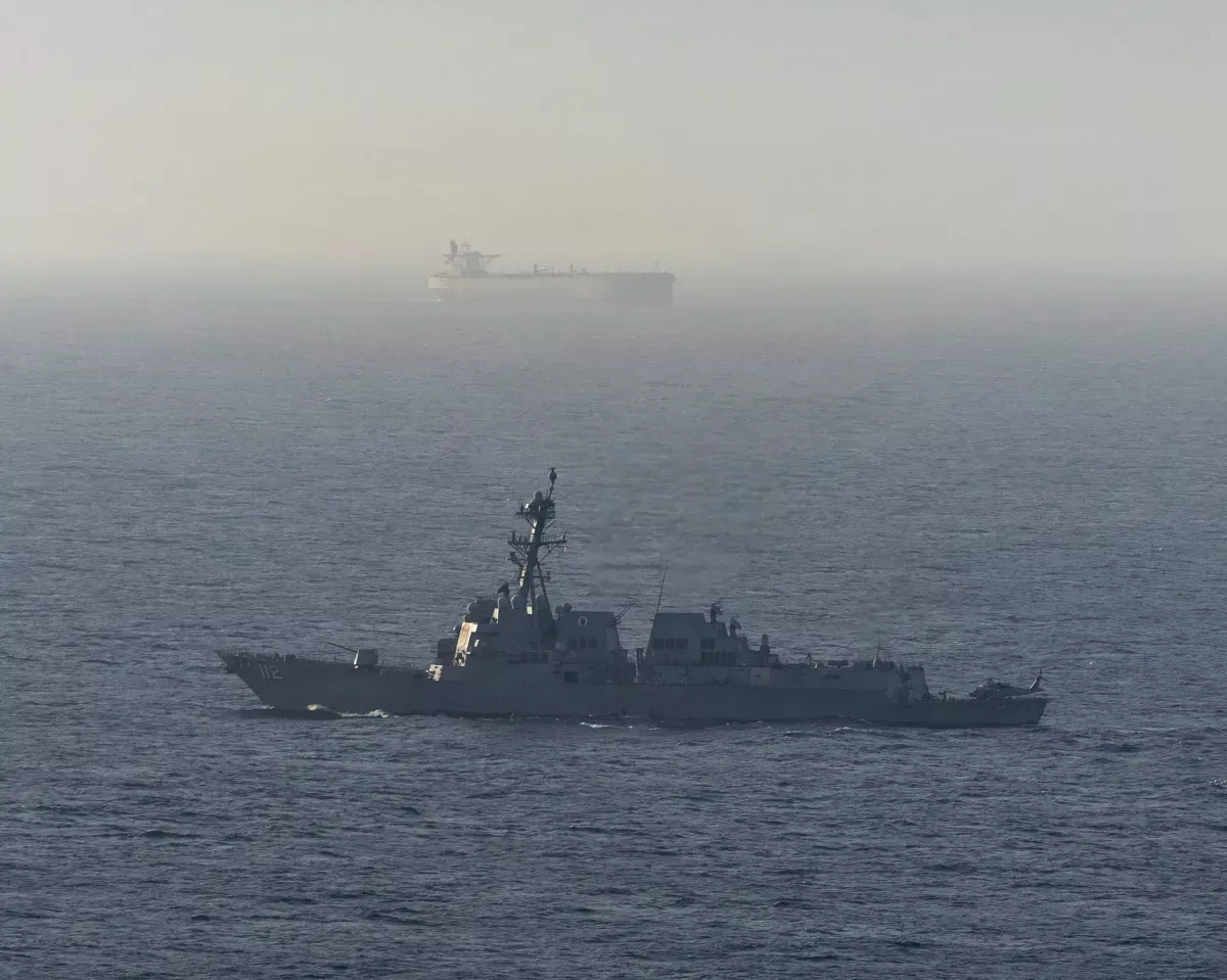 US forces briefly detain and release vessel in Arabian Sea – CENTCOM VIDEO