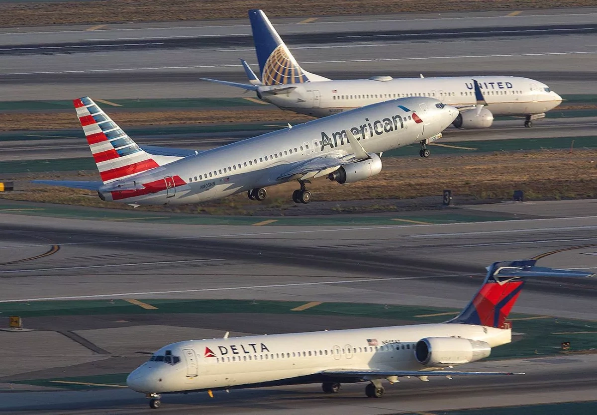 NYT: Major airline stocks plunge amid Iran crisis