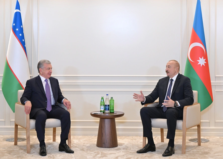 President Ilham Aliyev meets with President of Uzbekistan (PHOTO)