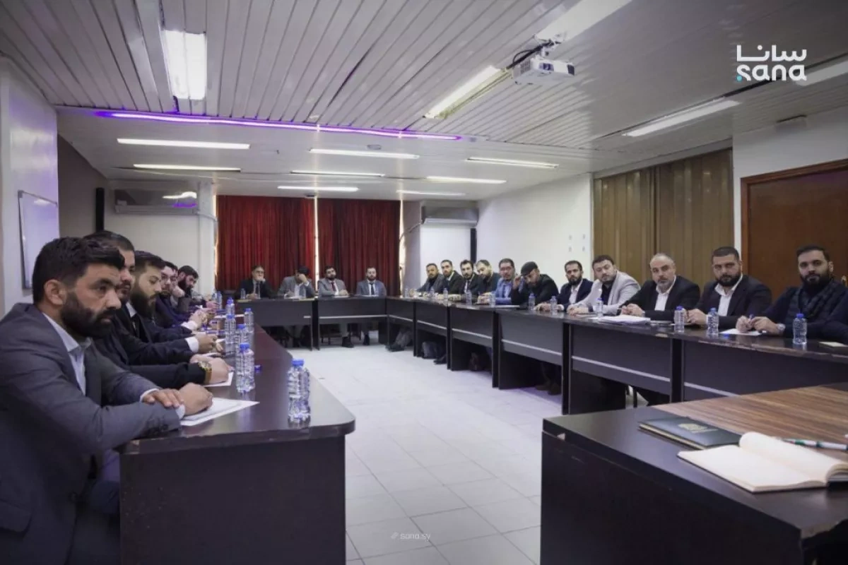 Syrian minister urges state media to prioritise national interest and social cohesion photo