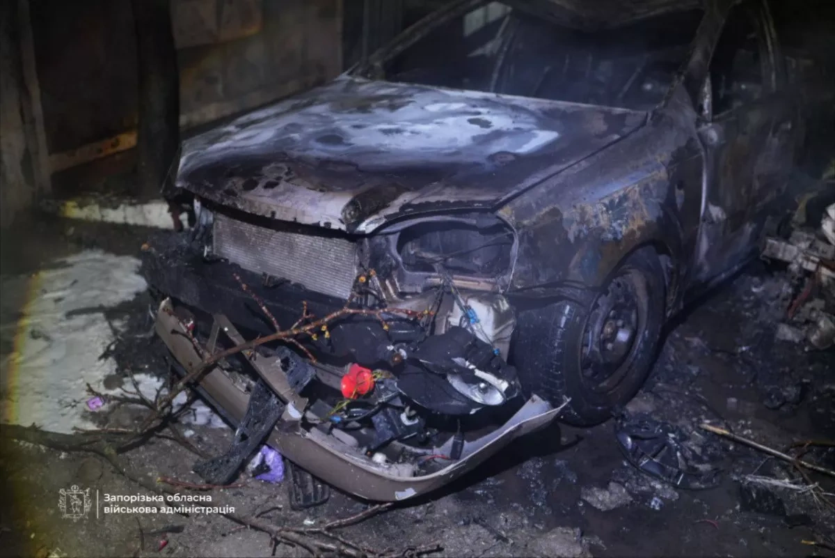 Woman dies, four others hurt after Russia massively strikes Zaporizhzhia PHOTO