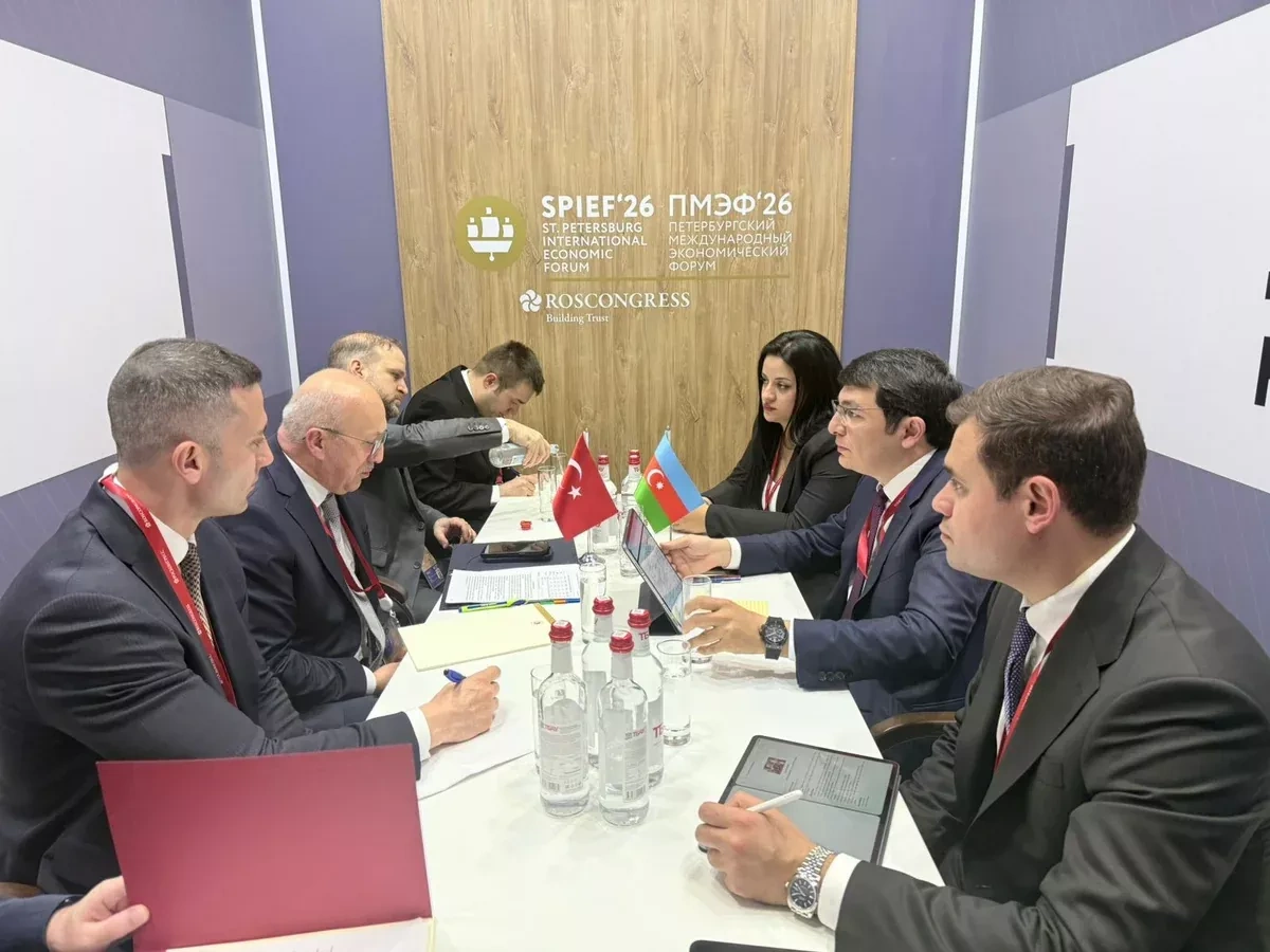 Azerbaijan deepens economic partnerships at St. Petersburg forum PHOTO