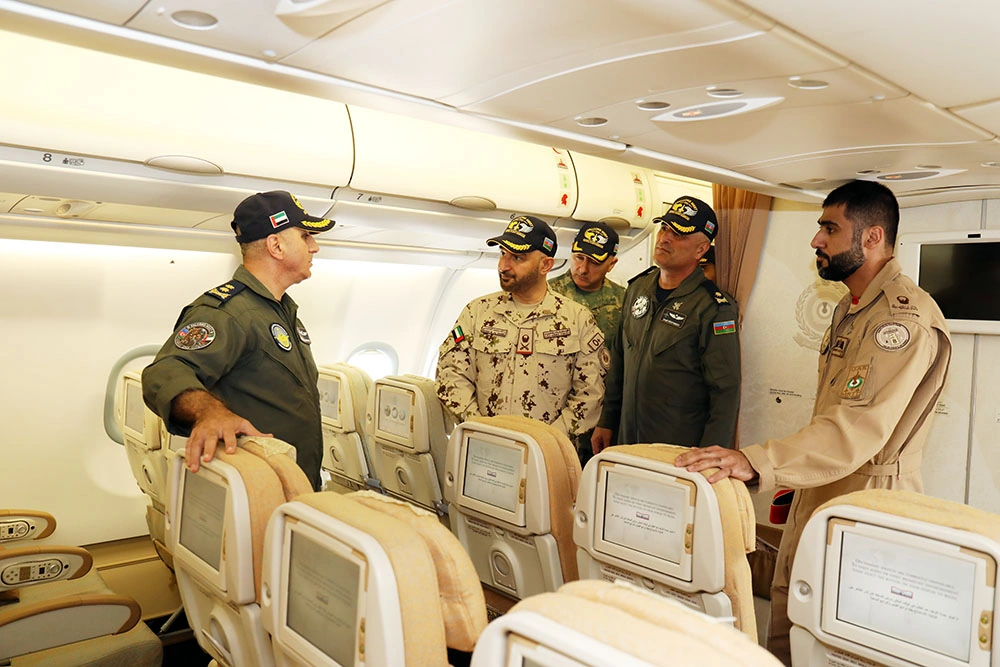 Azerbaijan, UAE air force commanders discuss joint exercises, cooperation (PHOTO)