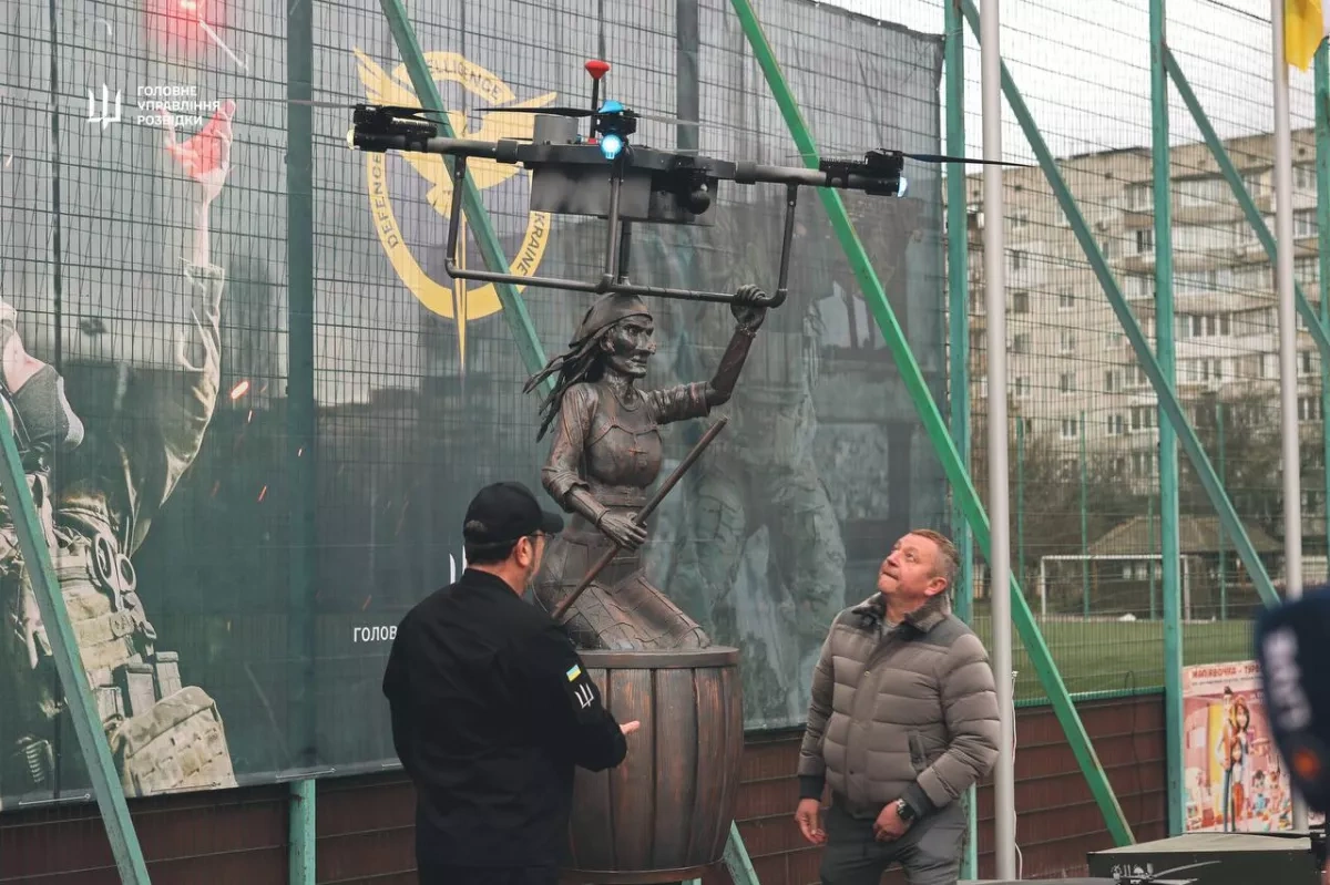 Ukraine unveils monument to "Baba Yaga" drone Symbol of terror for Russian forces
