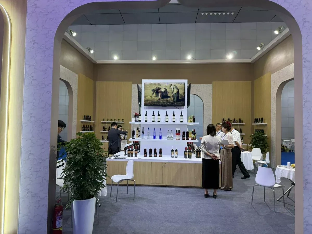 Made in Azerbaijan products showcased at China-Eurasia Expo PHOTO