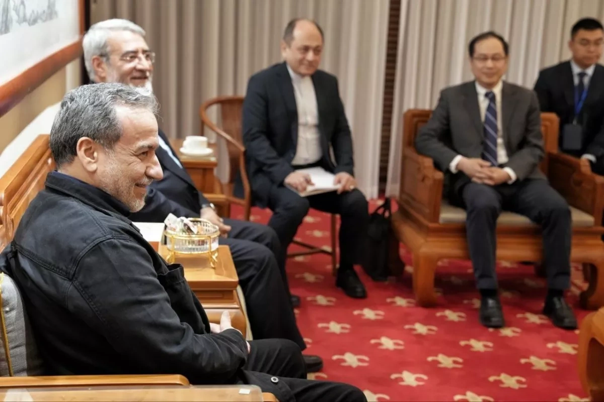 Iranian foreign minister holds talks in China ahead of Trump visit PHOTO
