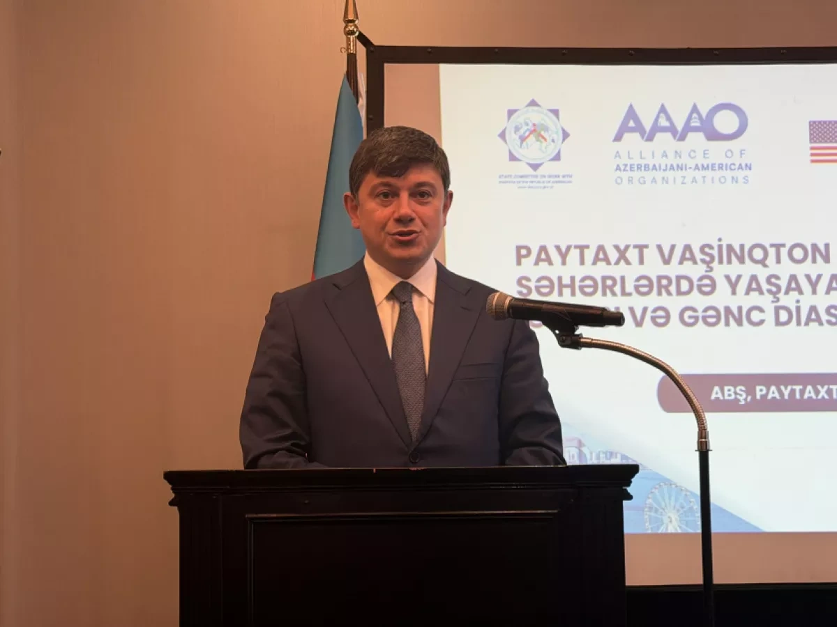 Azerbaijan’s diaspora chief holds talks with community members in US PHOTO