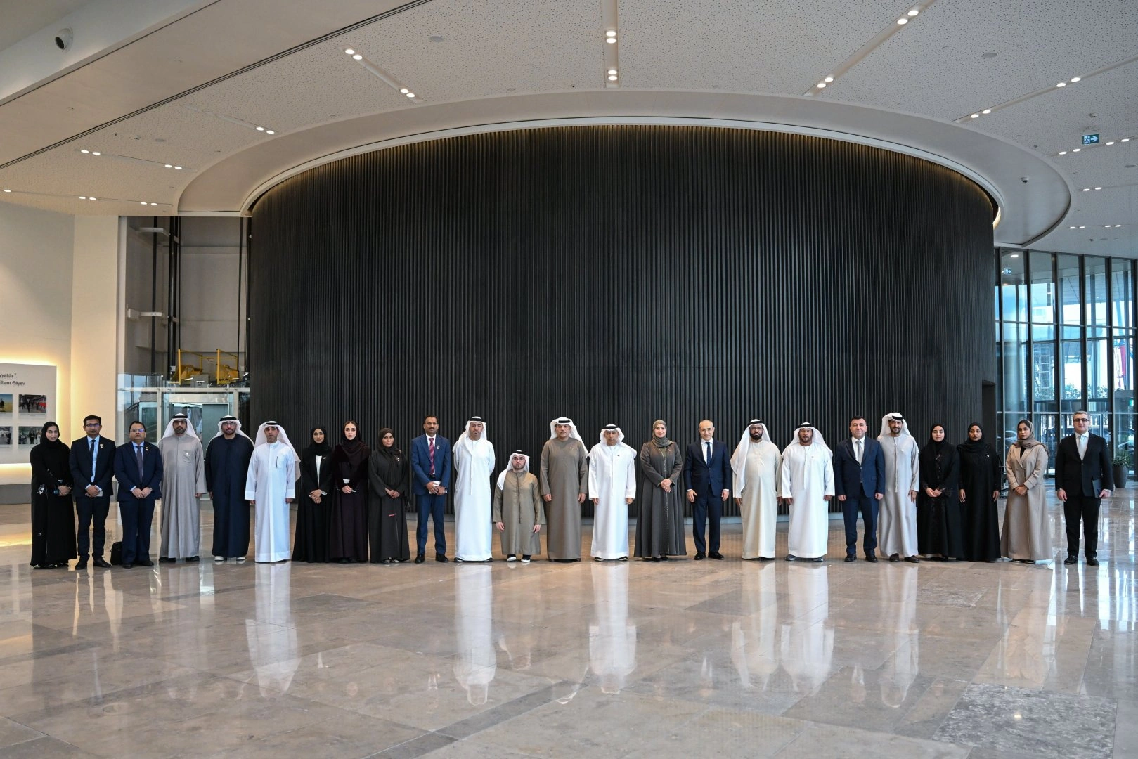Azerbaijan, UAE explore collaborative projects for sustainable growth (PHOTO)