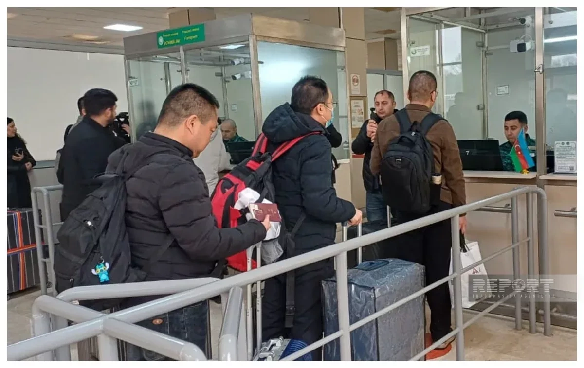 Azerbaijan evacuates over 100 foreign nationals from Iran via Astara checkpoint Photo